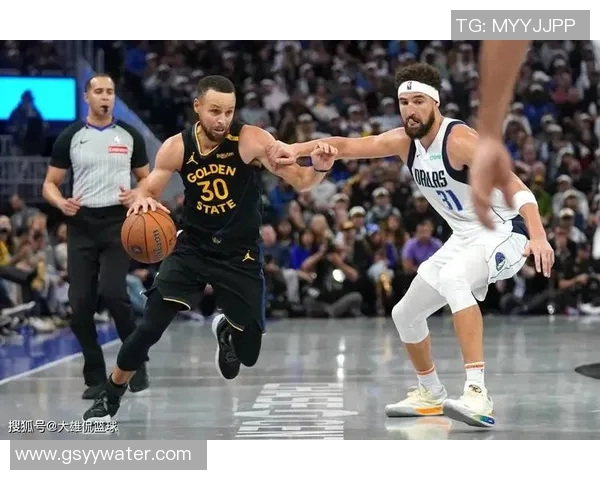 克莱汤普森的篮球传奇之路与勇士队的辉煌时刻